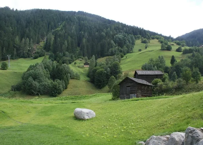 アパート Laudinella -