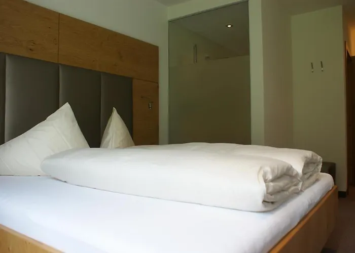 Laudinella - * ゼー